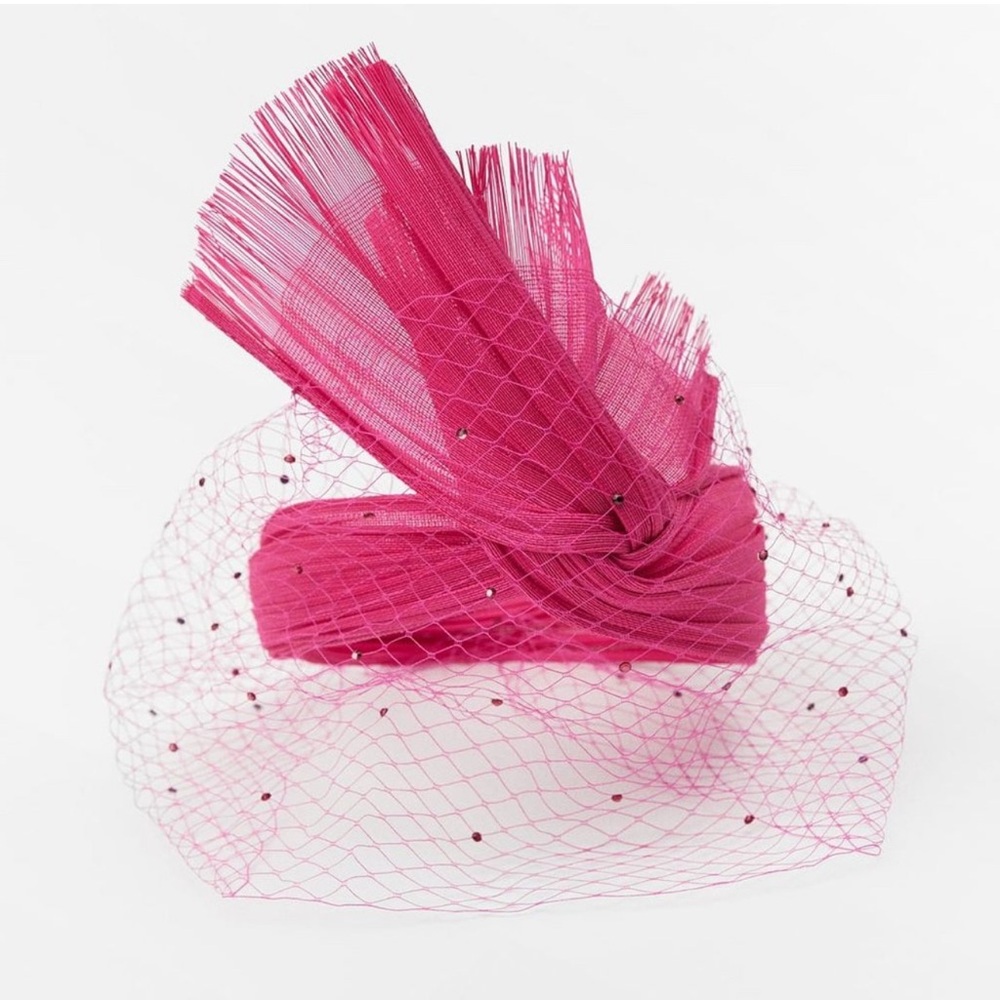 Zara Knotted Headband Piece Rhinestone
Veil | NWT | Pink